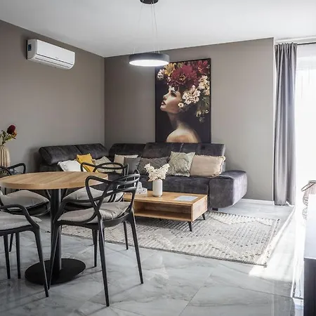 Apartment B9 Penthouse Alsoors