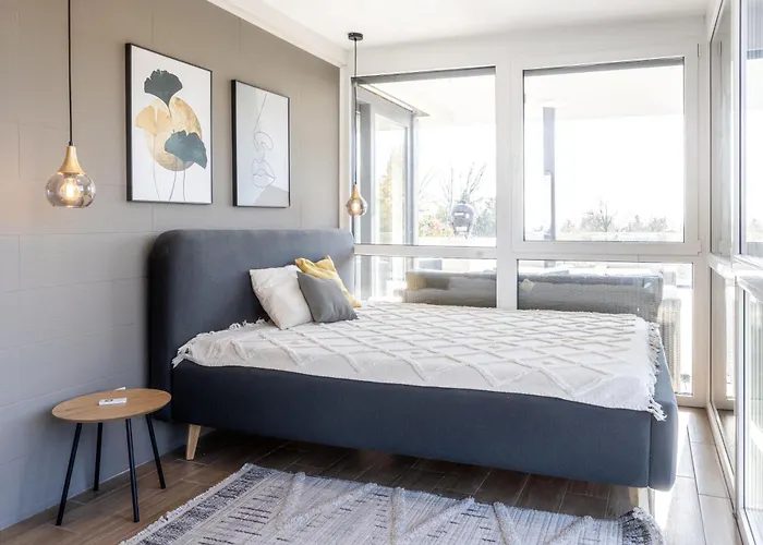 B9 Penthouse *